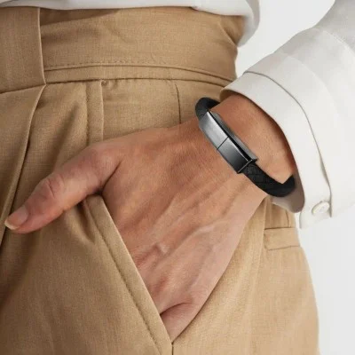Porodo Usb-C To Lightning Wristband Cable With Magnetic Steel Clasp - Black